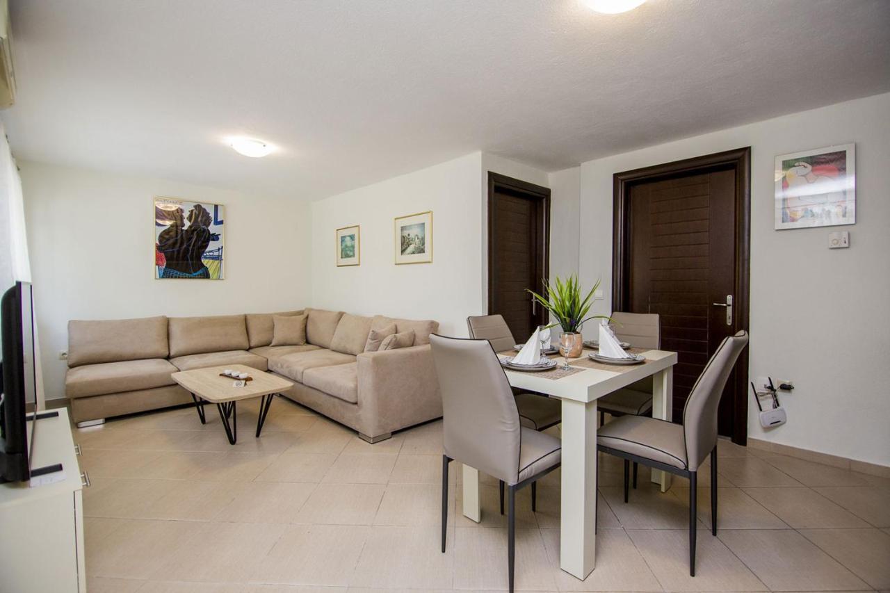 Kasta Bnb Ofrinion Bagian luar foto