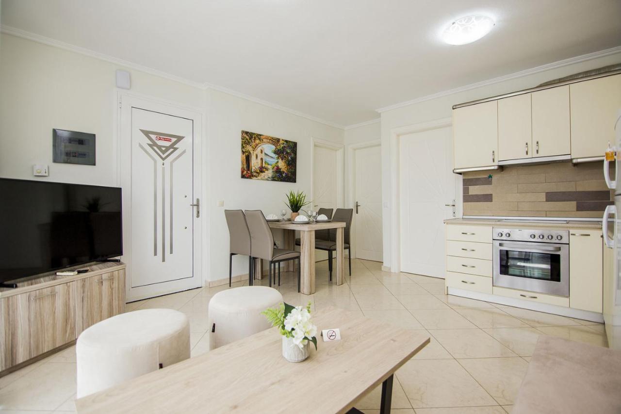 Kasta Bnb Ofrinion Bagian luar foto