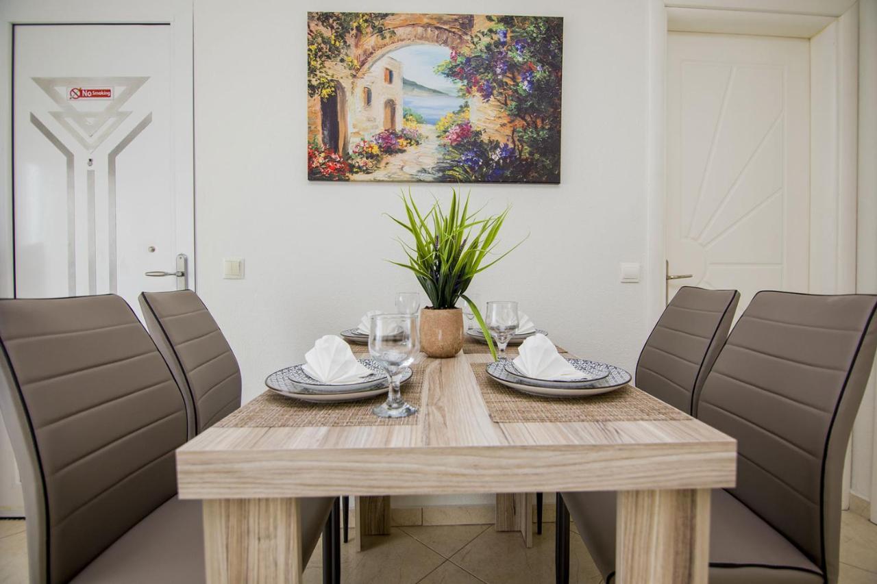 Kasta Bnb Ofrinion Bagian luar foto